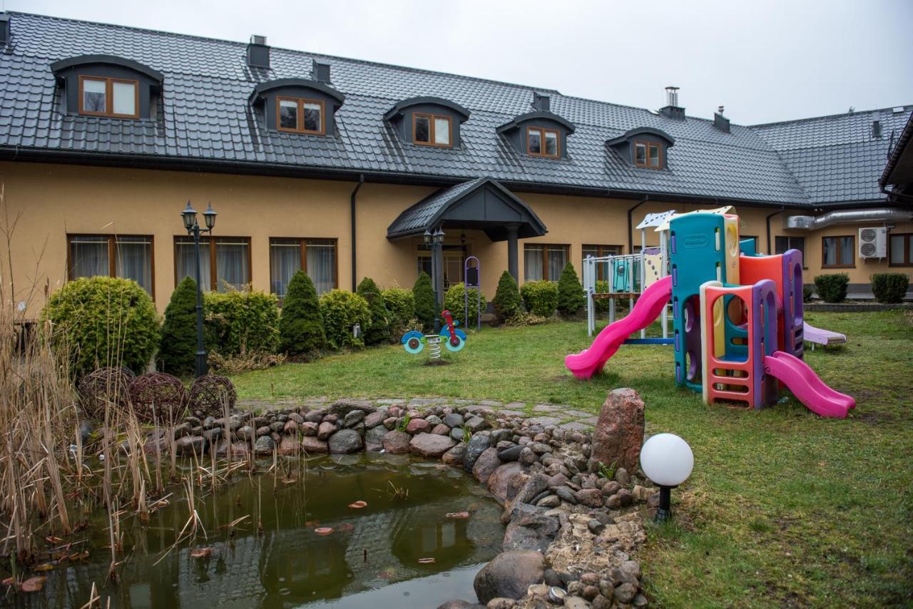 Hotel Paradiso Suchedniów Exterior foto