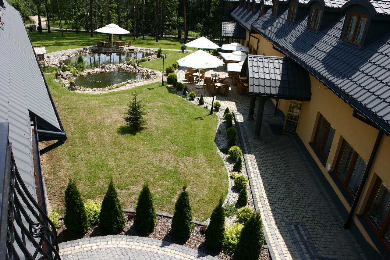 Hotel Paradiso Suchedniów Exterior foto